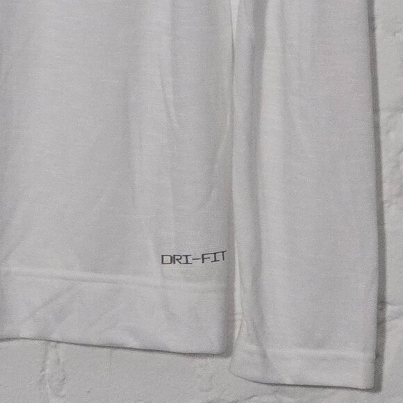 Men's Nike Dri-FIT Sideline Player Pullover, Medium White, Moisture-Wicking - Picture 5 of 5